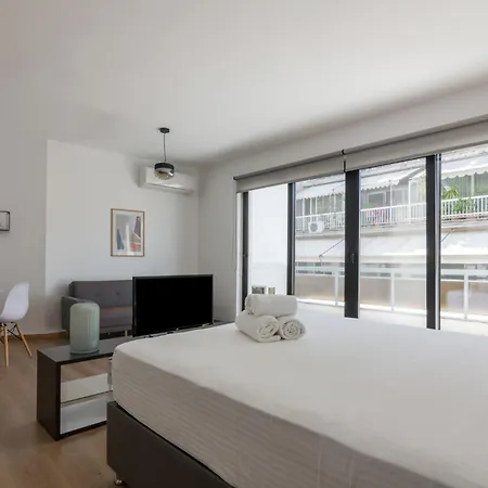 Leochares Lifestyle Apartments - Self Check-In Athens Room photo