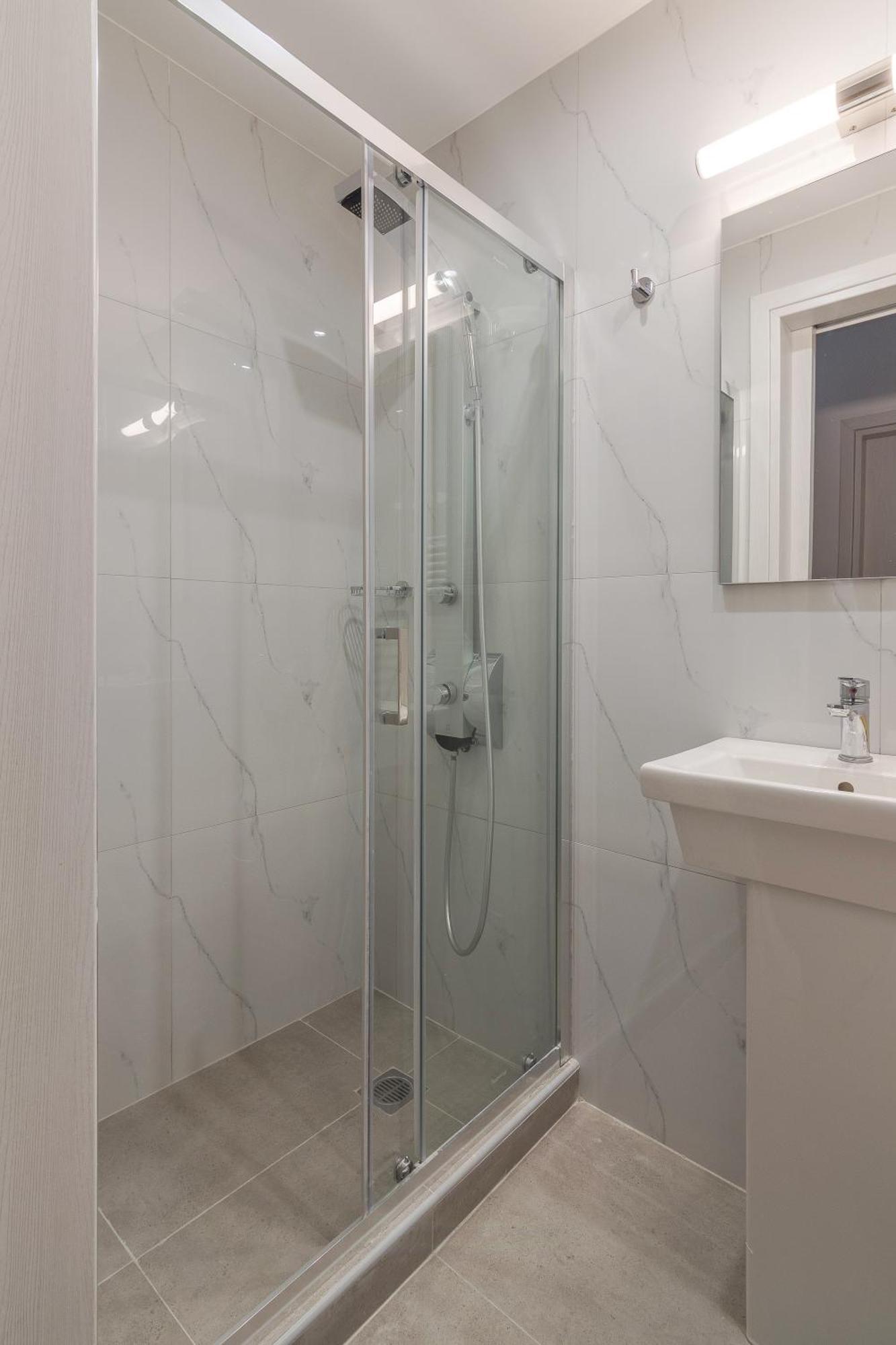Leochares Lifestyle - Self Check-in Apartment *